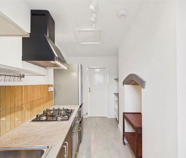 4 Grange Crescent, Ashbrooke, Sunderland, Tyne and Wear, SR2 7BN - Photo 6