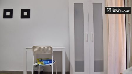 valencia, Valencian Community 46004 - Photo 3