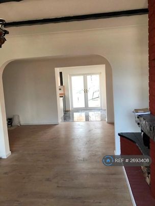 3 bedroom terraced house to rent - Photo 1