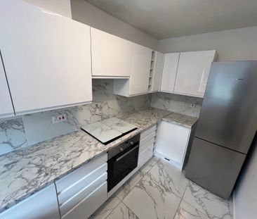 Eleanor Way, Waltham Cross - Photo 2