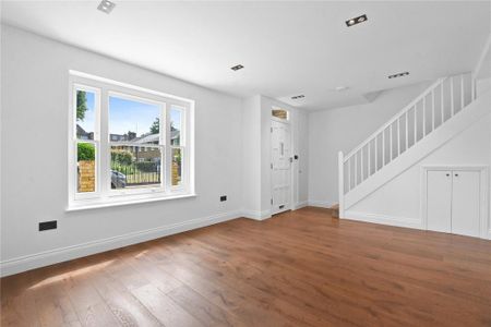 3 bedroom terraced house to rent - Photo 5