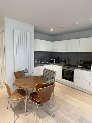 Studio Flat, Starboard Way, E16 - Photo 5