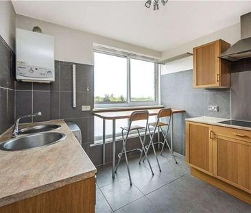 March Court, Warwick Drive, London, SW15 - Photo 6