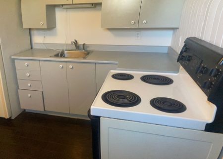 For Lease - 1237 Cedar Street Unit# Bsmt, Oshawa, Ontario - Photo 4