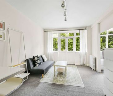 A well presented apartment in a purpose built development in Maida ... - Photo 1