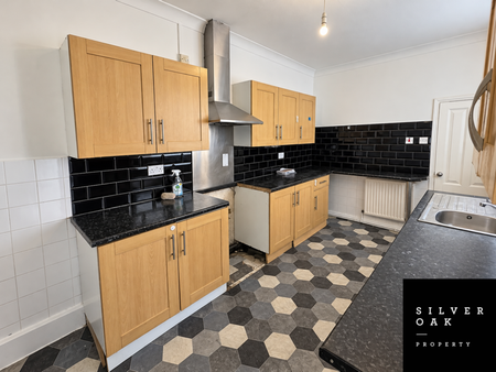3 bedroom terraced house to rent - Photo 3