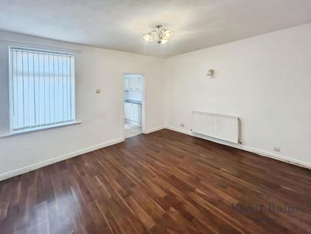 3 bedroom terraced house to rent - Photo 4