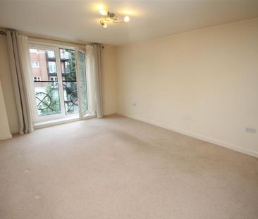 2 bedroom apartment to rent - Photo 6