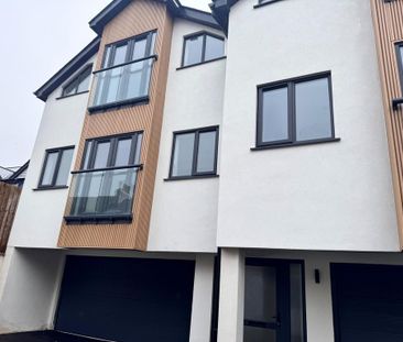 2 bedroom apartment to rent - Photo 6