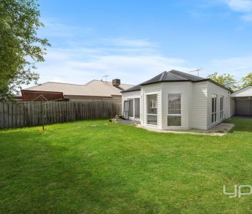 Beautifully Presented Home Offering Comfort & Convenience !! - Photo 3