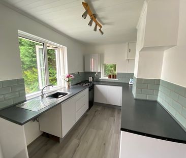 Malthall, Llanrhidian, SA3 - Photo 6