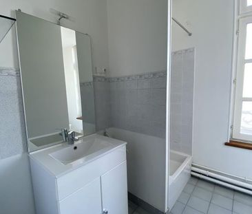 Location Appartement 1 pièce 26m² SAUMUR 49400 - Photo 3