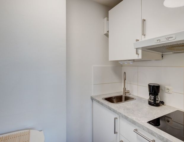 Furnished apartment in Schwabing-West - Photo 1