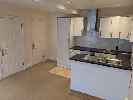 2 Bed Flat, Regent Street, NG1 - Photo 3