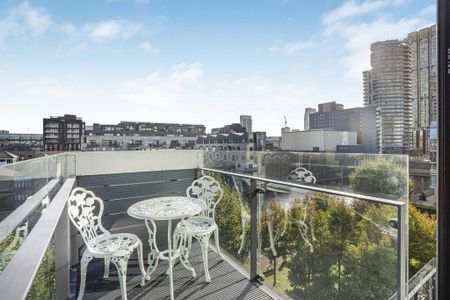 2 bedroom flat to rent - Photo 5