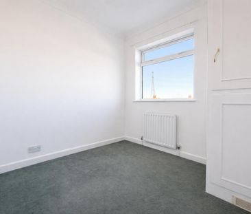 2 bedroom House To Let - Photo 3