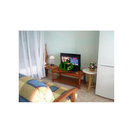 Seafront apartment with sea views, 1 bedroom - Photo 4