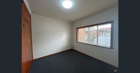 Surprise package in South Albury! - Photo 4