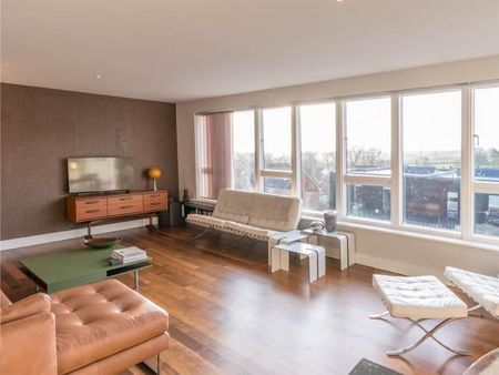 3 bedroom flat to rent - Photo 2