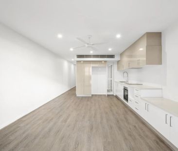 Modern Two-Bedroom Apartment in Prime Kingston Location - Photo 2