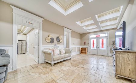 For Lease - 83 Elm Avenue, Richmond Hill, Ontario - Photo 3