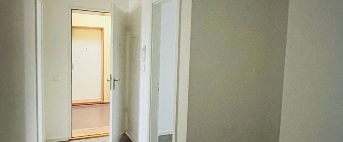 ***Helle Dachgeschoss-Wohnung im grünen Norden sucht neue Bewohner*** - Photo 1