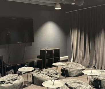 Standard Studio - Photo 4