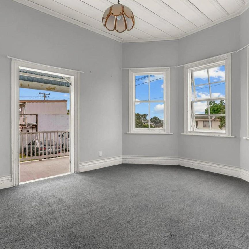 Family friendly and central - Photo 1