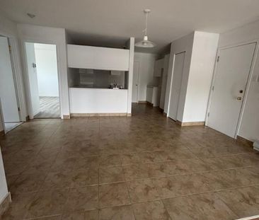 À Charlemagne, 1 grand 4 1/2 et 3 grands 5 1/2 à louer, disponible ... - Photo 4