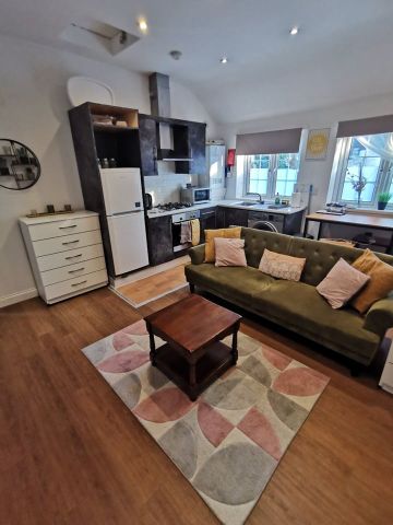 1 Bed Flat, Ashton Road, LU1 - Photo 3