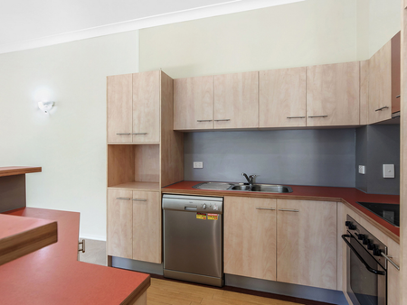 Unit 202, 448 Boundary Street, Spring Hill, QLD - Photo 5