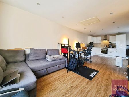 1 bedroom flat to rent - Photo 4