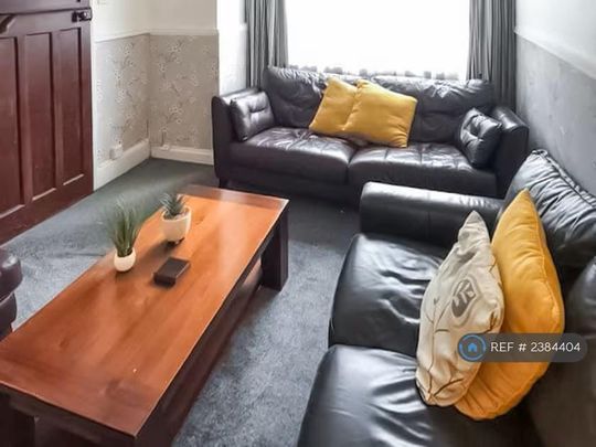 3 bedroom terraced house to rent - Photo 1