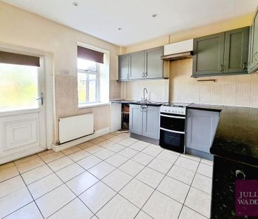 2 bedroom terraced house to rent - Photo 3