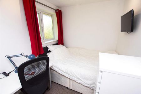 6 bedroom house to rent - Photo 5