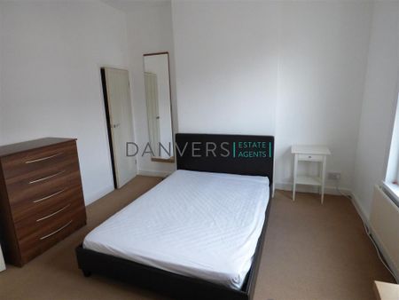 4 bedroom terraced house to rent - Photo 3