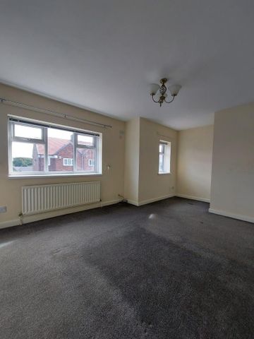 2 bedroom semi-detached house to rent - Photo 5