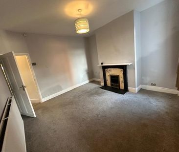 4 bedroom terraced house to rent - Photo 2