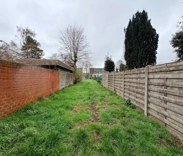 Instapklare woning met 2 slaapkamers en diepe tuin te Roeselare! - Foto 6