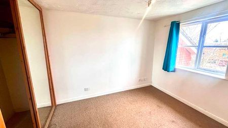 Farriers Road, Epsom, KT17 - Photo 2