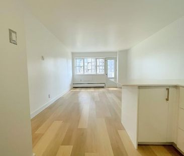 Renovee 3 1/2 I $1408/mois I metro atwater - Photo 1