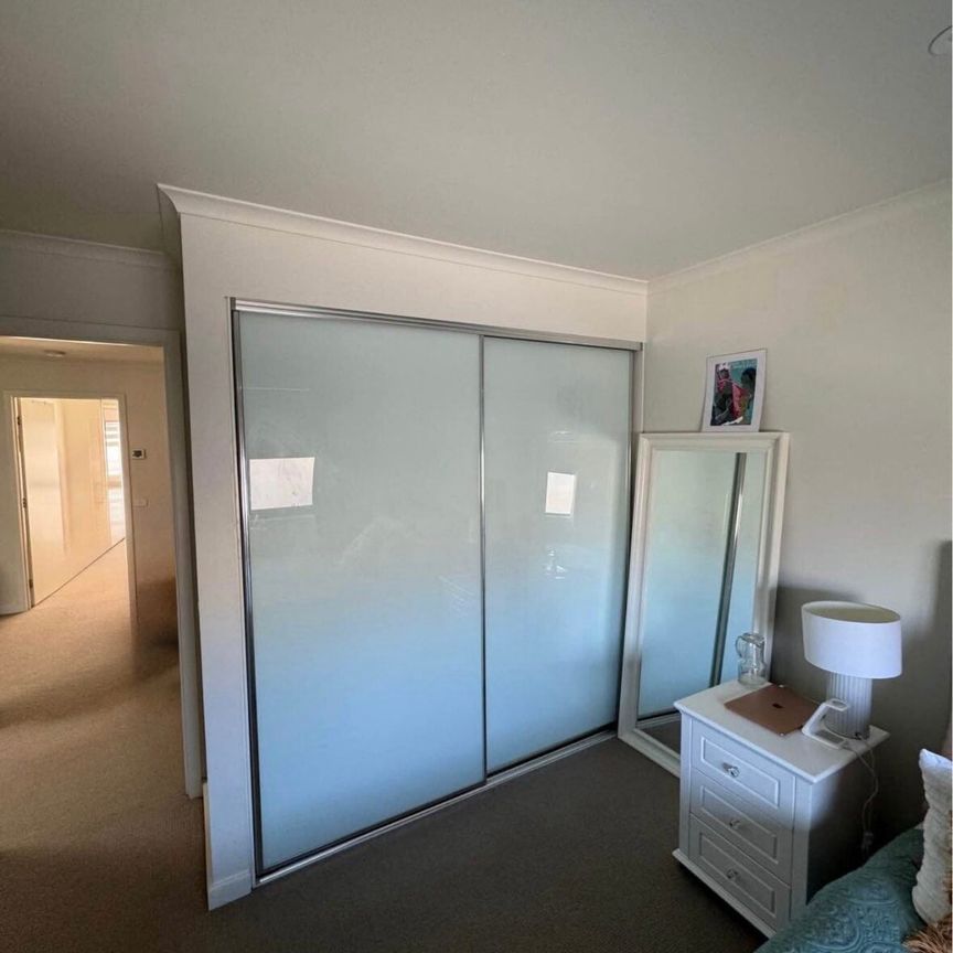 Ascot Vale - Photo 1