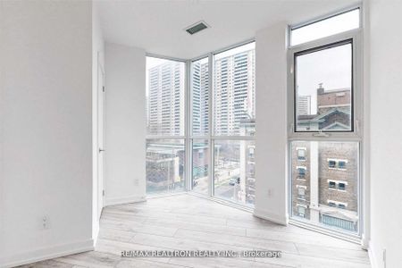For Lease - 159 Wellesley Street Unit# 407, Toronto, Ontario - Photo 4
