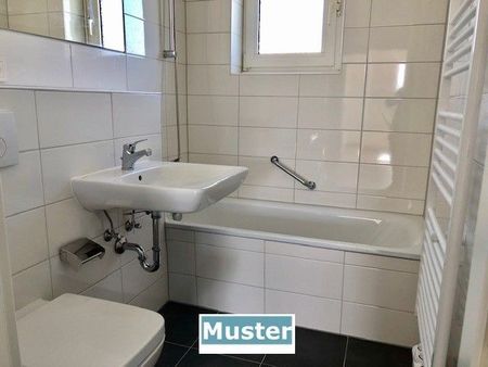 Erstbezug nach Sanierung: 3-Zimmer Wohnung für Kleinfamilien - Photo 2