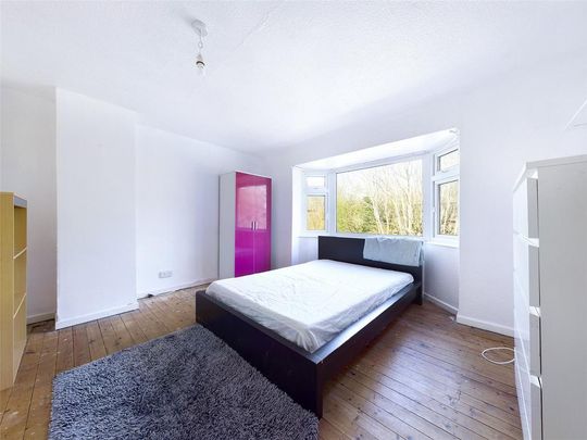 4 bedroom semi-detached house to rent - Photo 1