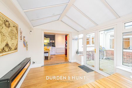 Bishops Hall Road, Pilgrims Hatch, Brentwood - Photo 3