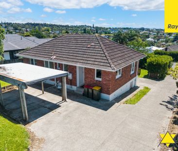 Comfortable Family Living in a Convenient, Sought-After Location - Photo 4