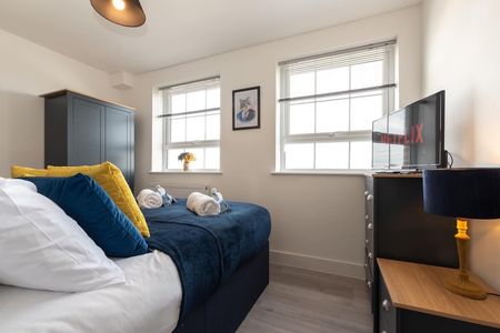 2 Bed Flat, Atlantic Mansion, SO14 - Photo 4