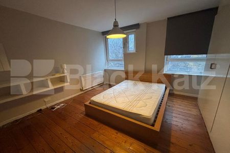 Superbly located & offering over 1034 Sq.Ft. of living & entertaining space - Photo 5