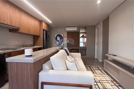 RE/MAX aluga apartamento de 56 m², novo, mobiliado e equipado, com 1 suíte, lavabo e 02 vagas de garagem, Cond. Halma, bairro Nova Campinas. - Foto 4